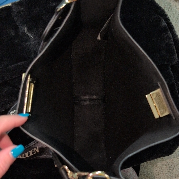 Steve Madden Chic Black Shoulder Bag. Excellent Condition. - Picture 12 of 16